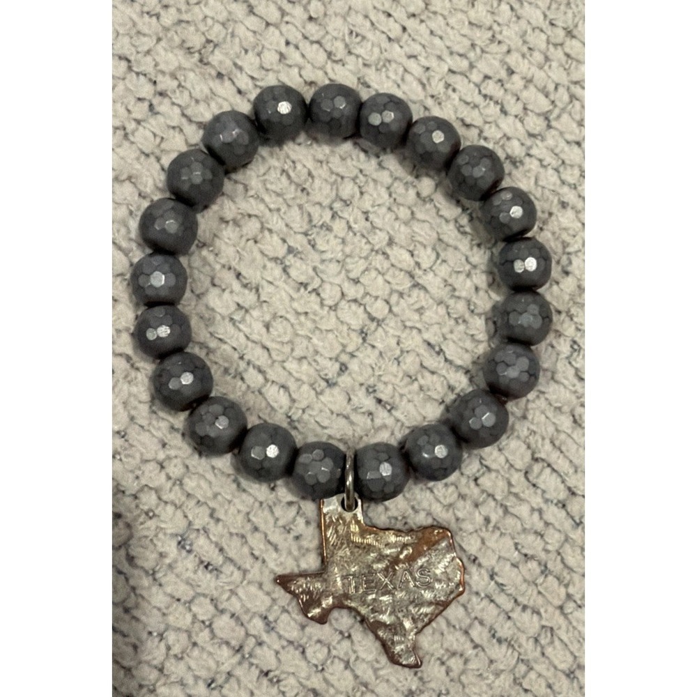 Hammered Metal Texas‎ Charm Stretch Bracelet